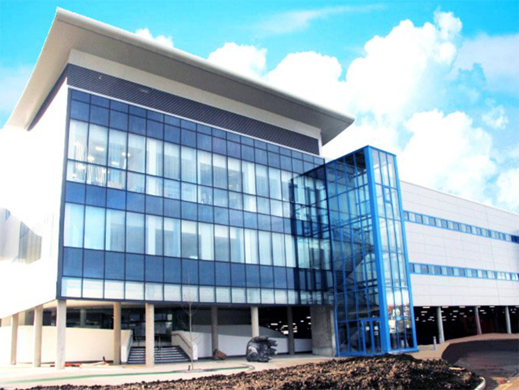 Image showing the outside of the Queens Medical Centre Hospital in Nottingham QMC Hospital